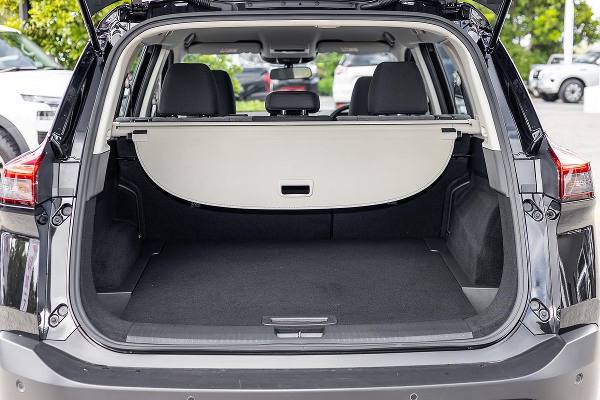 2024 Nissan X-TRAIL ST T33