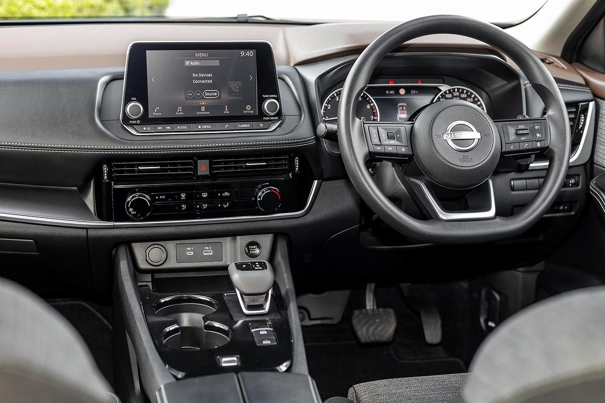 2024 Nissan X-TRAIL ST T33