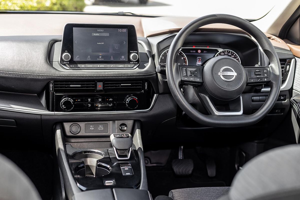 2024 Nissan X-TRAIL ST T33