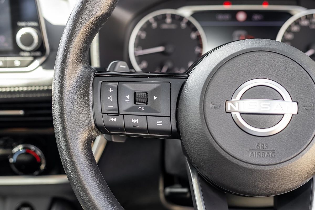 2024 Nissan X-TRAIL ST T33