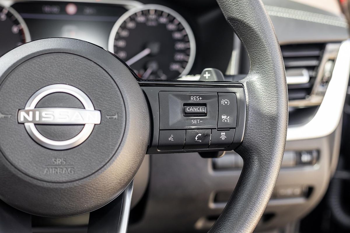 2024 Nissan X-TRAIL ST T33