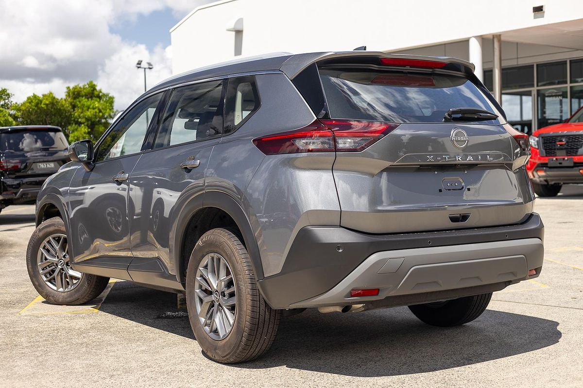 2024 Nissan X-TRAIL ST T33