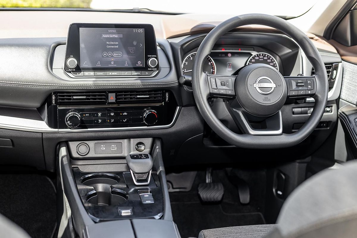 2024 Nissan X-TRAIL ST T33
