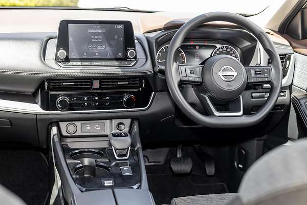 2024 Nissan X-TRAIL ST T33