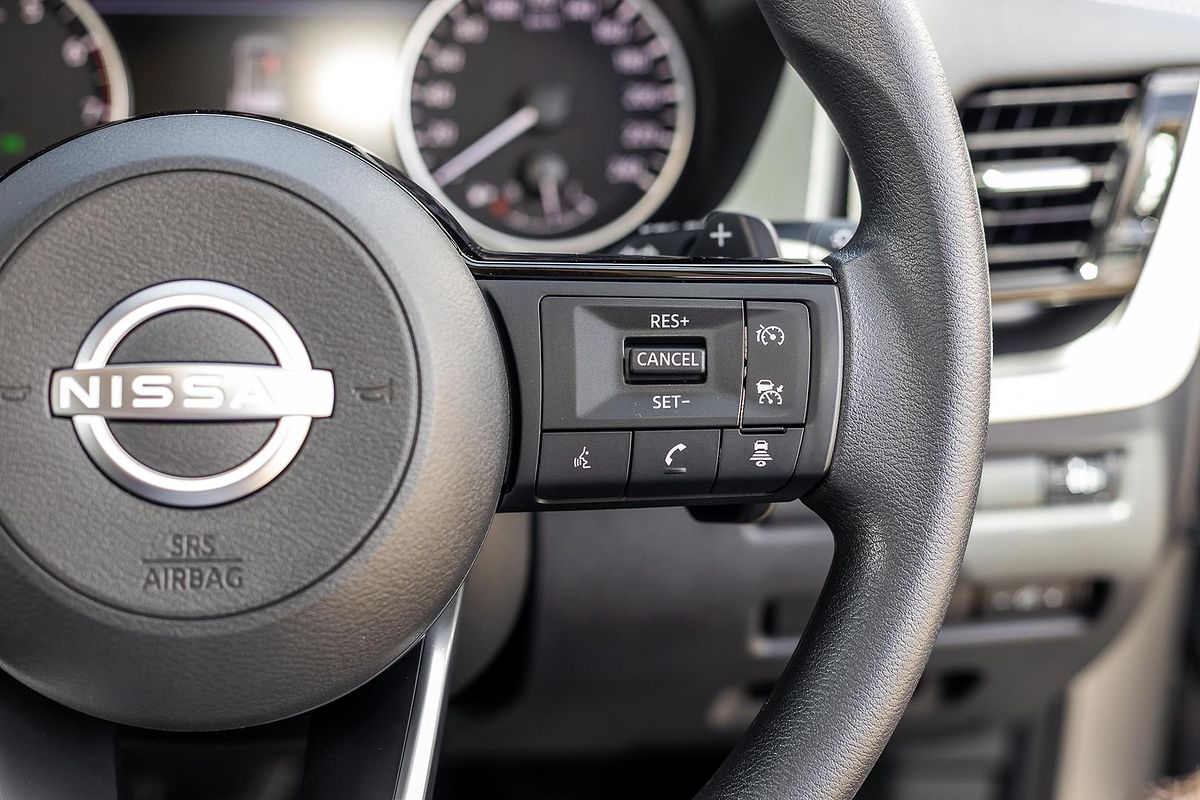 2024 Nissan X-TRAIL ST T33