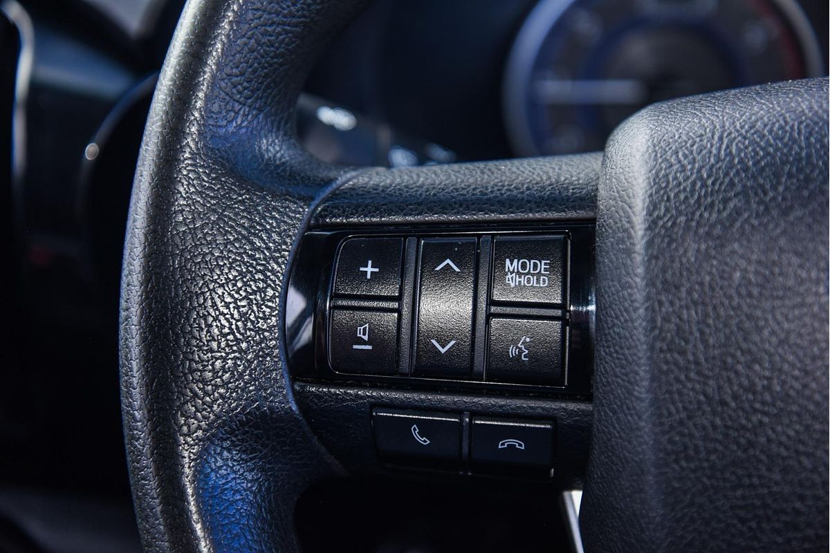 2018 Toyota Hilux SR GUN126R 4X4