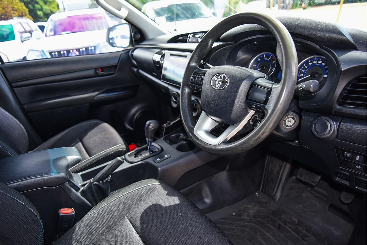 2018 Toyota Hilux SR GUN126R 4X4