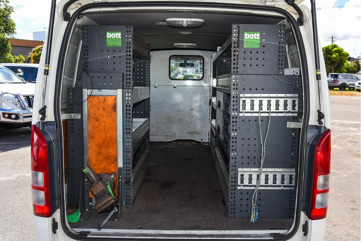 2016 Toyota Hiace KDH201R LWB