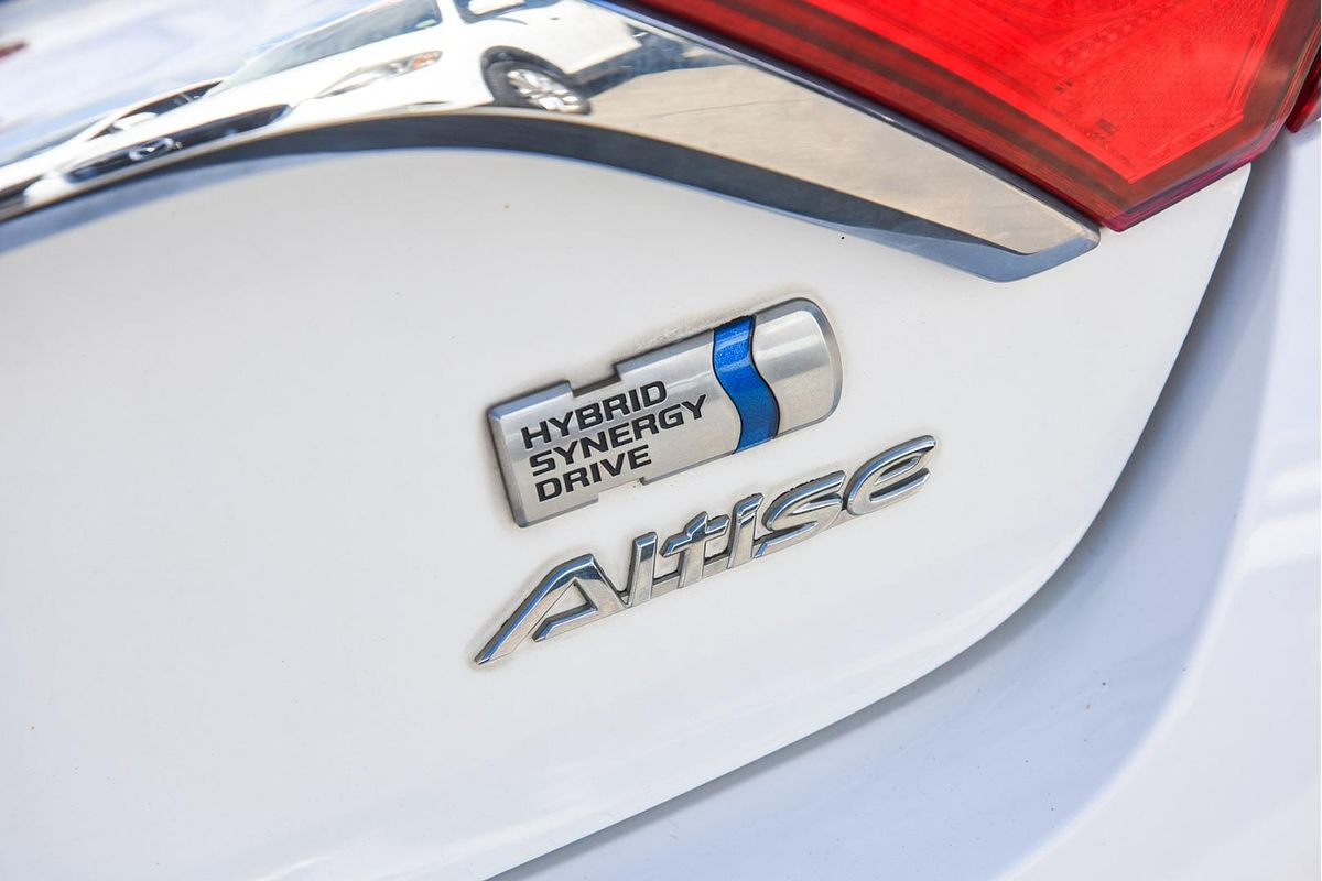 2016 Toyota Camry Altise AVV50R