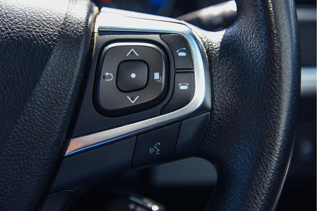 2016 Toyota Camry Altise AVV50R