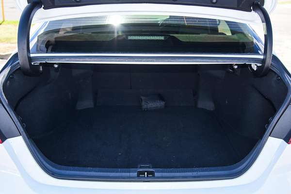 2018 Toyota Camry Ascent ASV70R