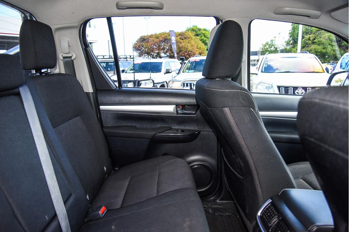 2019 Toyota Hilux SR5 GUN126R 4X4