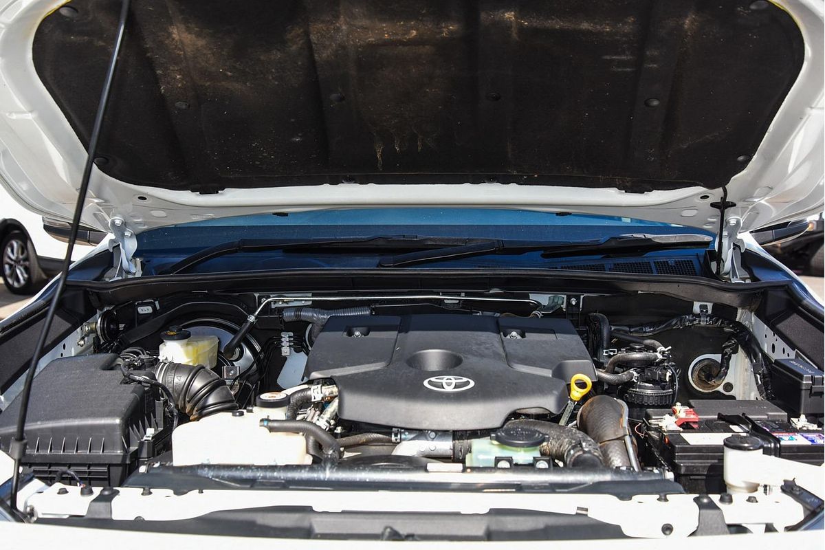 2019 Toyota Hilux SR5 GUN126R 4X4