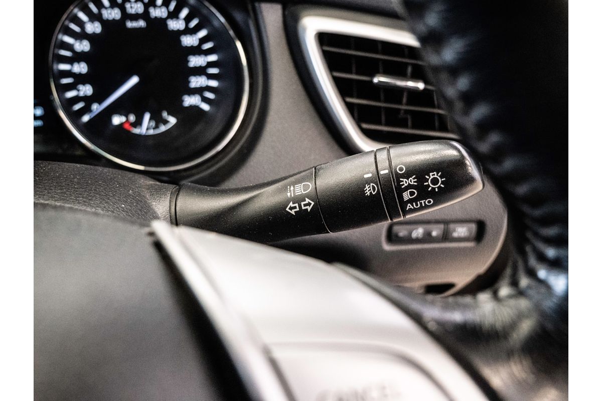 2015 Nissan X-TRAIL ST-L T32
