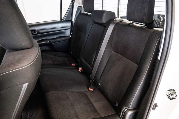 2018 Toyota Hilux SR GUN126R 4X4