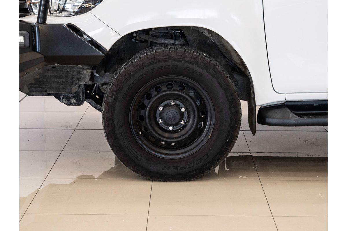 2018 Toyota Hilux SR GUN126R 4X4