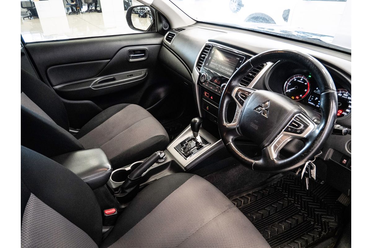 2020 Mitsubishi Triton GLX-R MR 4X4