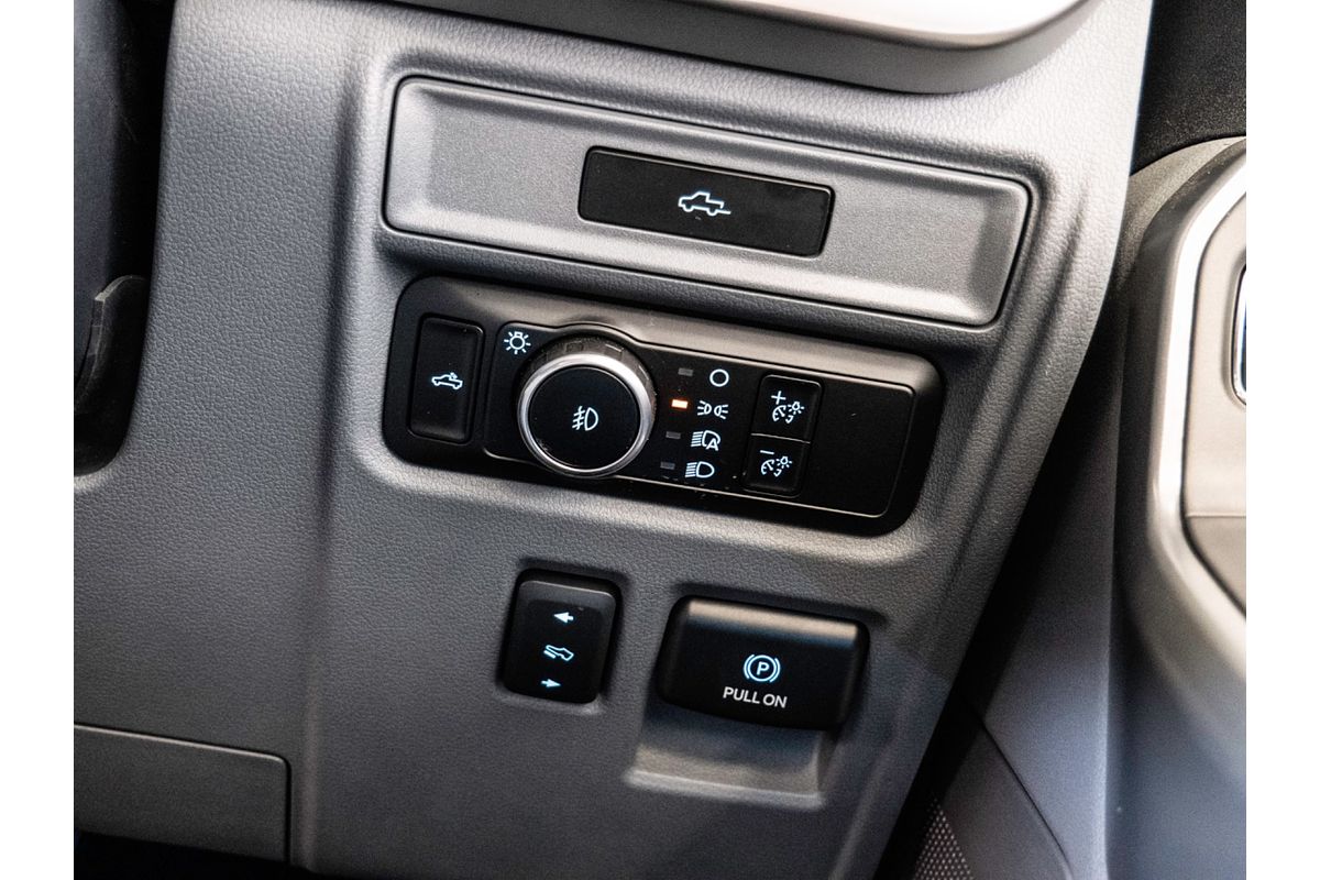 2023 Ford F-150 Lariat 4X4 SWB