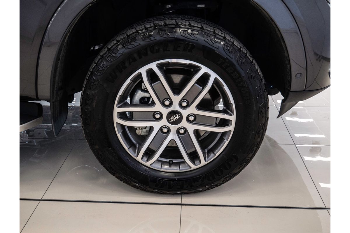 2024 Ford Everest Platinum