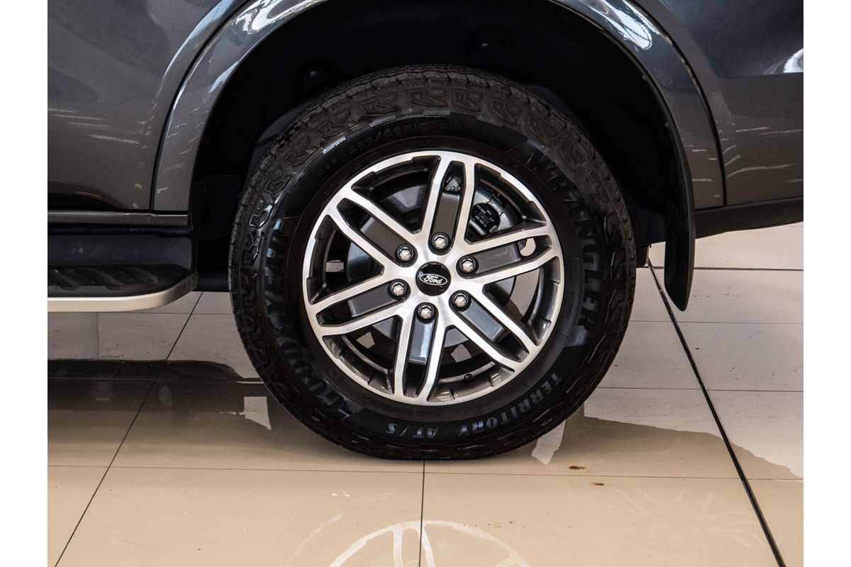 2024 Ford Everest Platinum