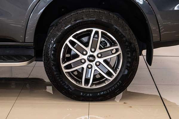2024 Ford Everest Platinum