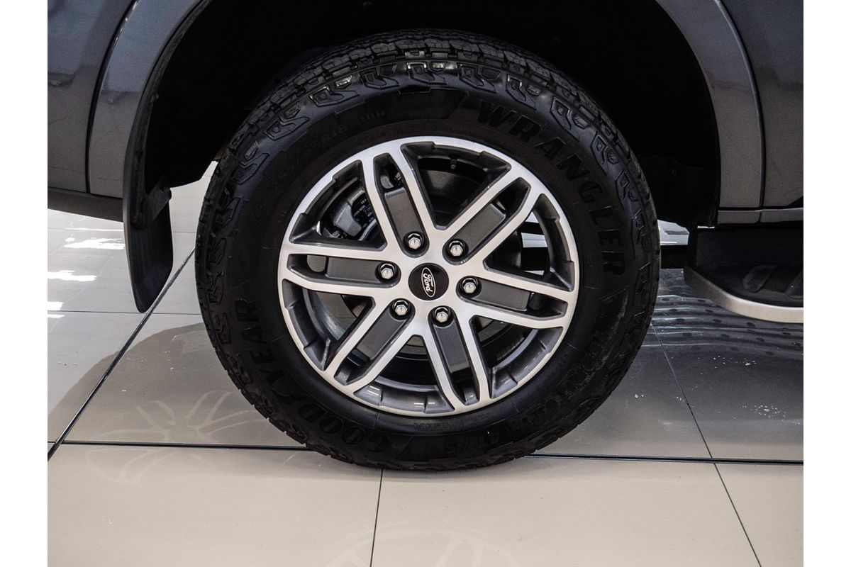 2024 Ford Everest Platinum