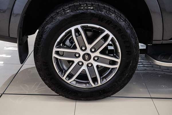 2024 Ford Everest Platinum