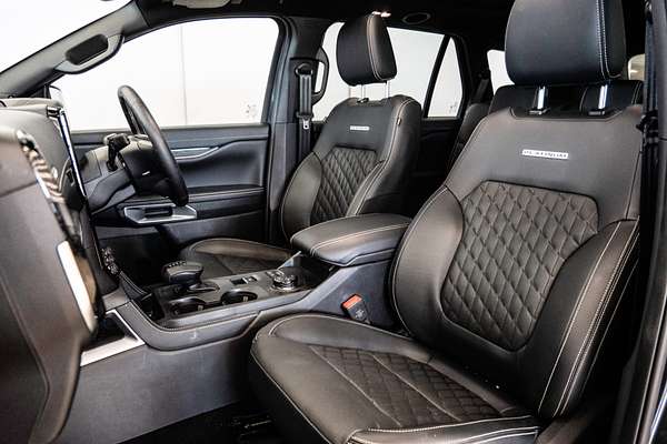 2024 Ford Everest Platinum