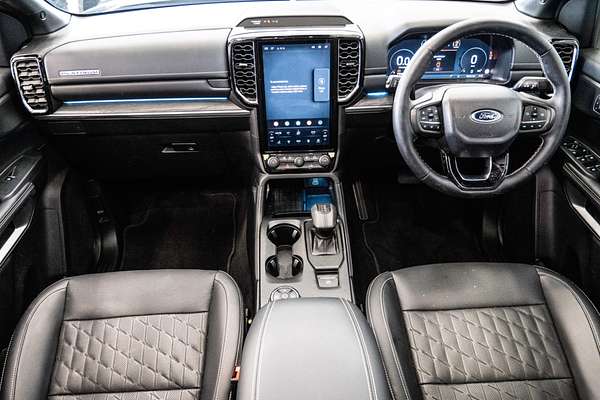 2024 Ford Everest Platinum