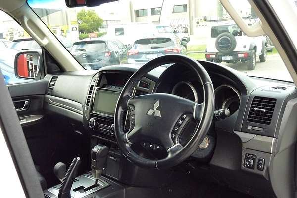 2018 Mitsubishi Pajero GLX NX