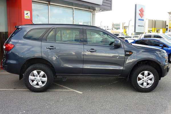 2017 Ford Everest Ambiente UA