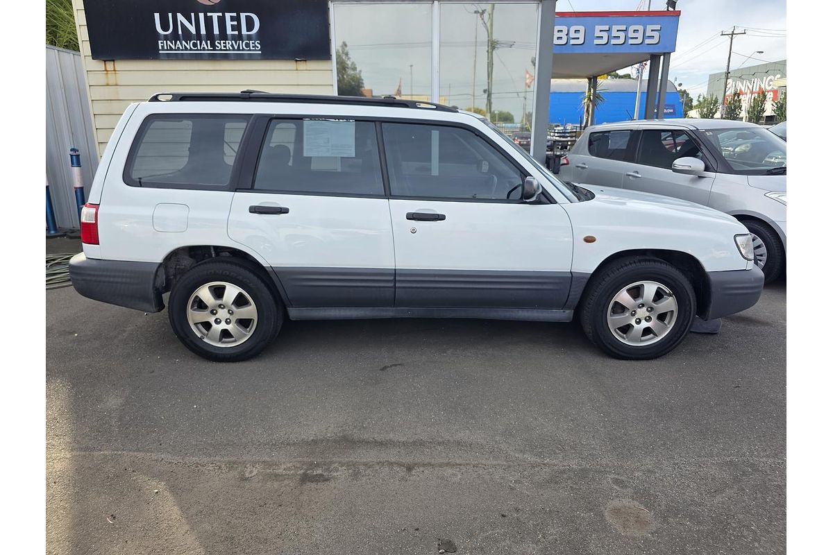 2000 Subaru Forester GX 79V