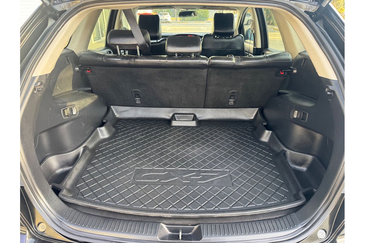2011 Mazda CX-7 Luxury Sports ER Series 2