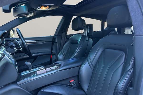 2014 Maserati QUATTROPORTE GTS 3.8P/8AT/SP/4DR/