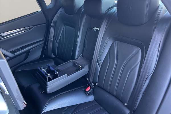 2014 Maserati QUATTROPORTE GTS 3.8P/8AT/SP/4DR/