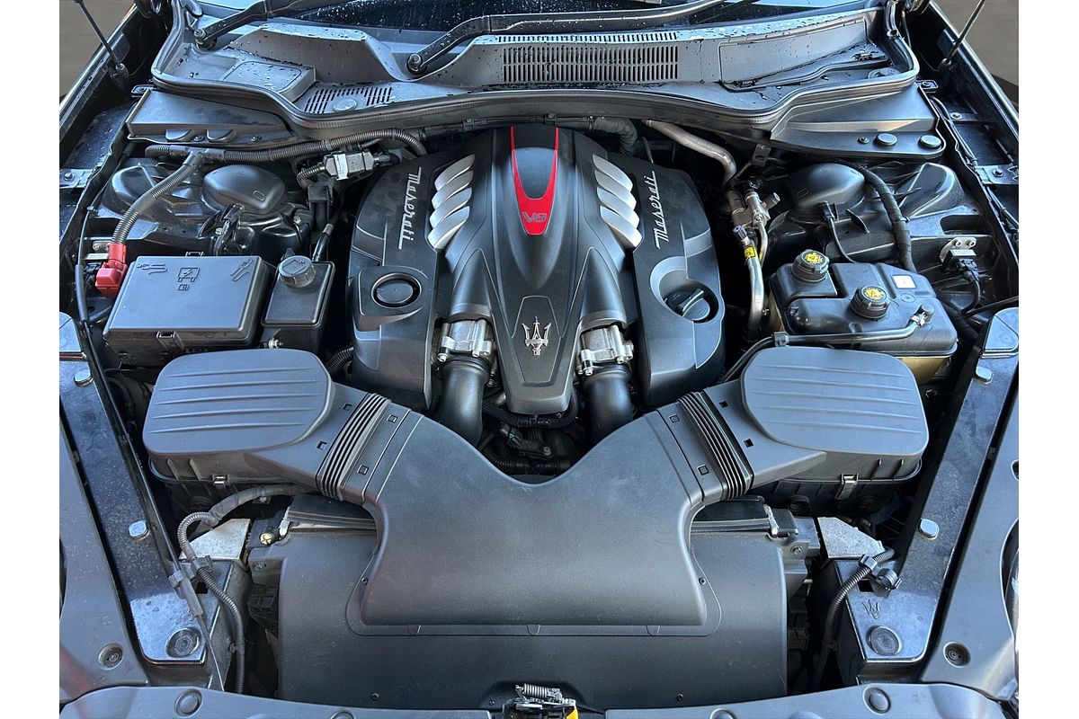 2014 Maserati QUATTROPORTE GTS 3.8P/8AT/SP/4DR/