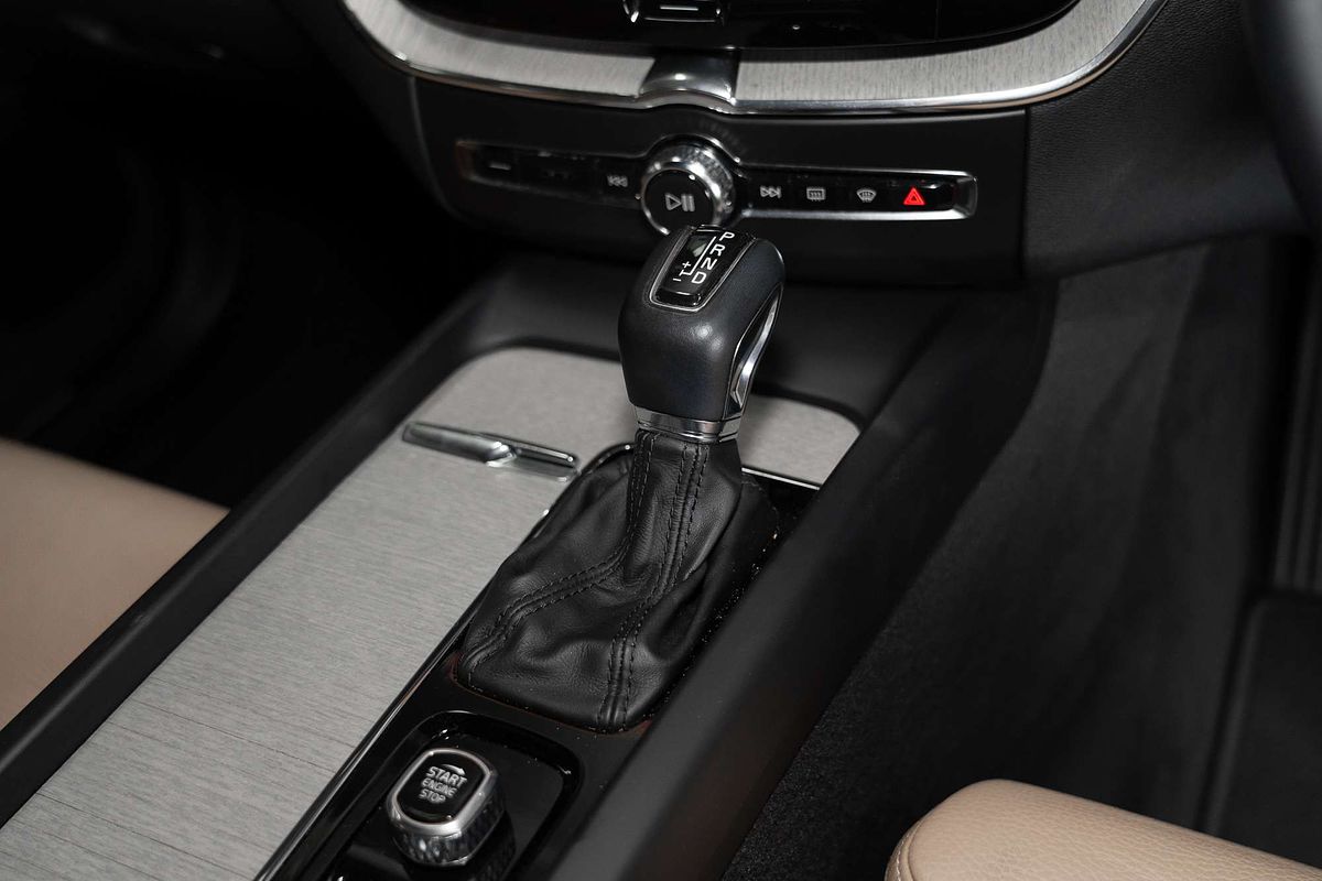 2019 Volvo XC60 T5 Inscription