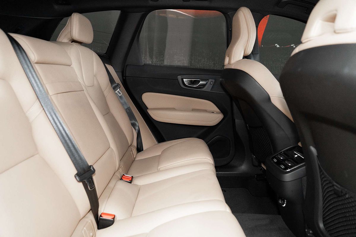 2019 Volvo XC60 T5 Inscription