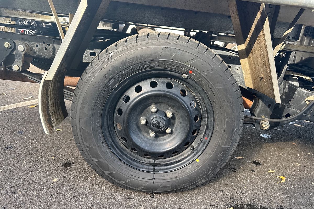 2022 Toyota Hilux Workmate TGN121R Rear Wheel Drive