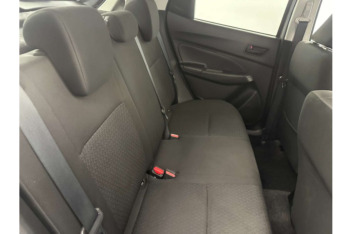 2017 Suzuki Swift GL Navigator Safety Pack AZ