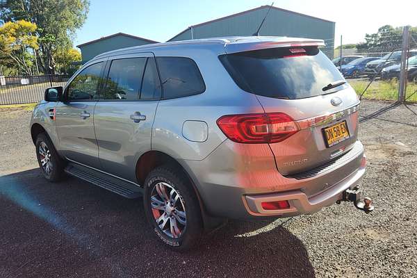 2017 Ford Everest Trend UA