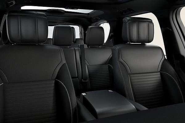 2024 Land Rover Discovery D350 Dynamic HSE Series 5