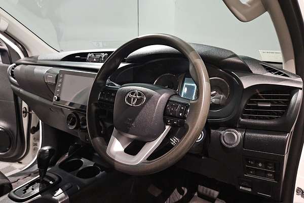 2020 Toyota Hilux SR GUN126R 4X4