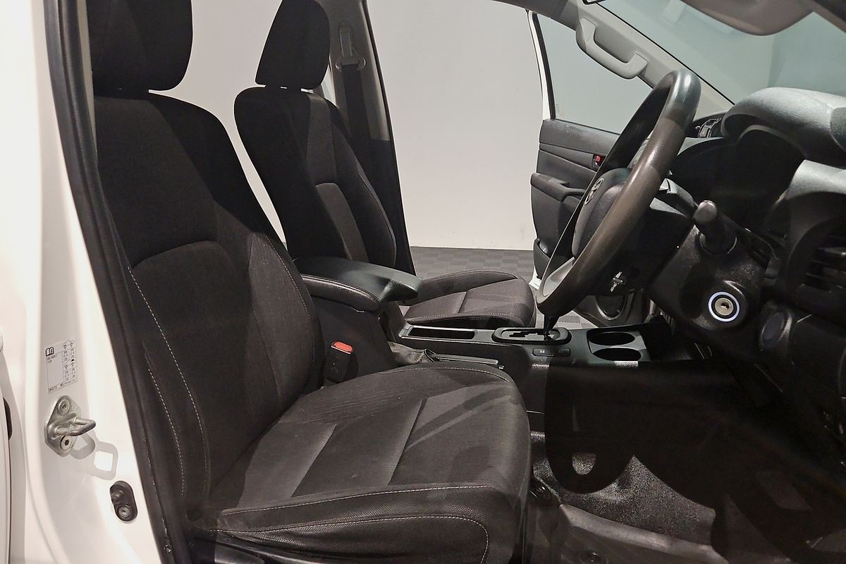 2020 Toyota Hilux SR GUN126R 4X4