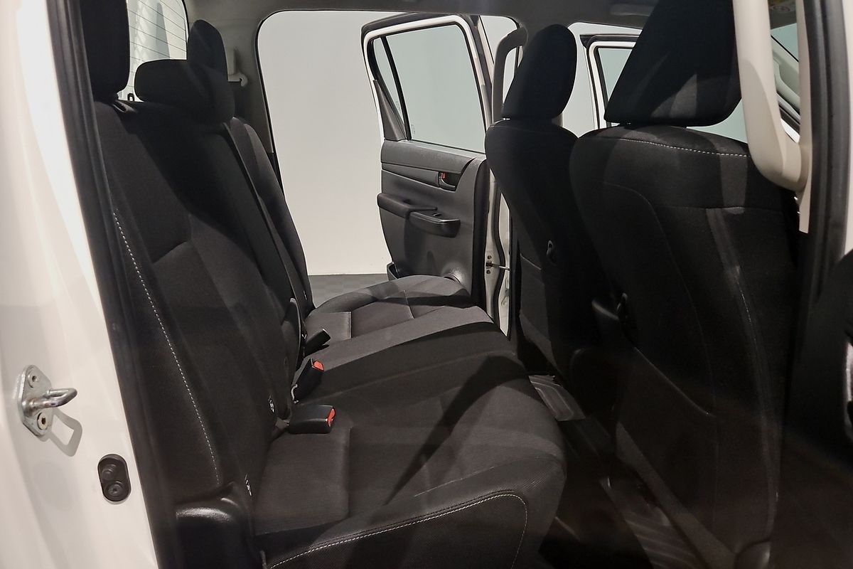 2020 Toyota Hilux SR GUN126R 4X4