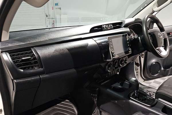 2020 Toyota Hilux SR GUN126R 4X4