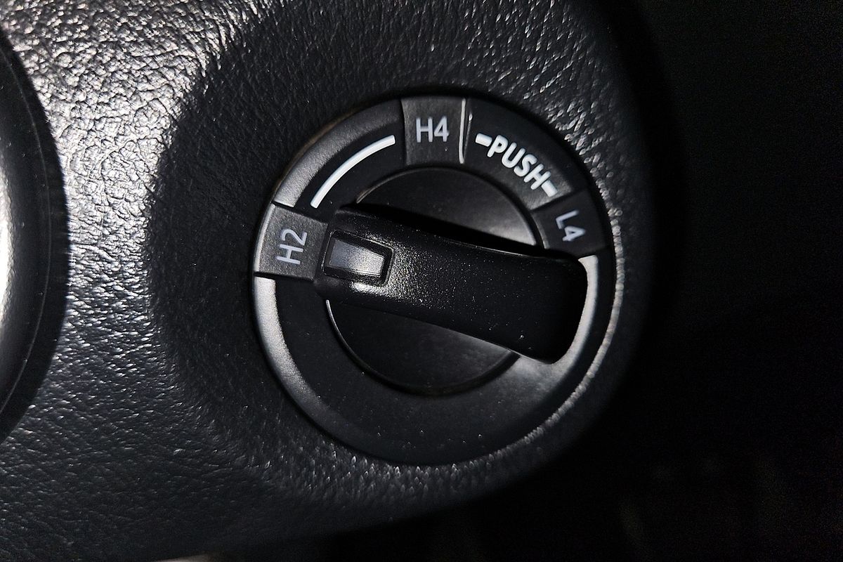 2020 Toyota Hilux SR GUN126R 4X4