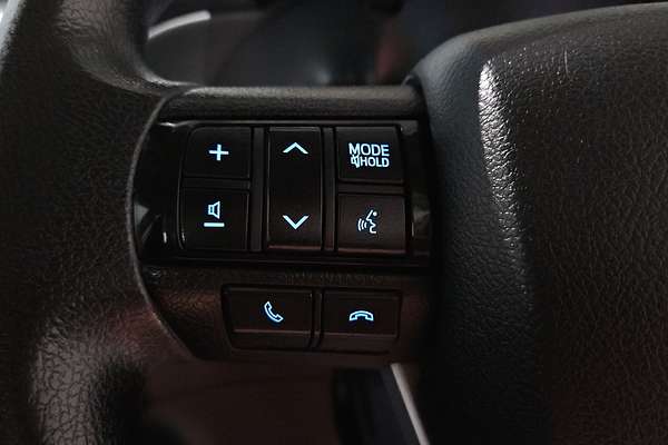 2020 Toyota Hilux SR GUN126R 4X4