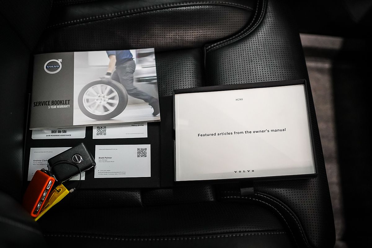 2021 Volvo XC90 B6 Inscription