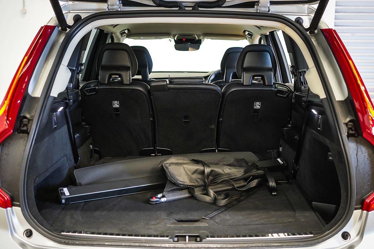 2021 Volvo XC90 B6 Inscription